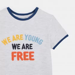 تي شيرت بعبارة "We are young we are free"
