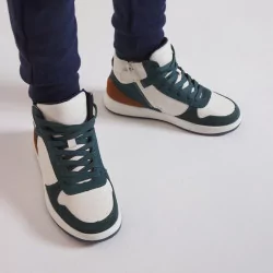 حذاء رياضي عالي الجودة للأولاد باللون الأخضر
