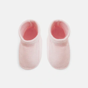 حذاء خفيف محبوك من التريكو باللون الوردي لحديثي الولادة
