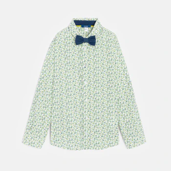 قميص بطبّعة، وربطة عنق بابيون، باللون الأخضر للأولاد