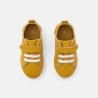 حذاء قماش باللون الأصفر للأولاد الصغار