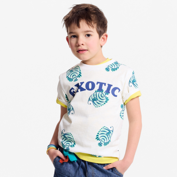 تيشيرت برسمة الأناناس باللون الأبيض للأولاد