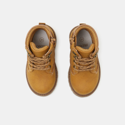 Chaussure montante marron...