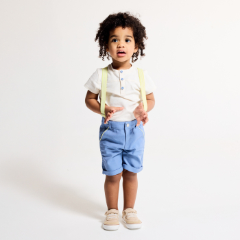 Bermuda à bretelles et t-shirt bleu bébé garçon
