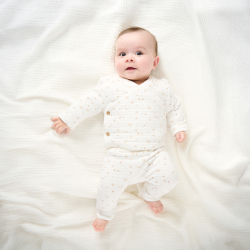 طقم من 3 قطع من القطن مزينة برسوم النجوم، باللون الأبيض للمواليد الذكور